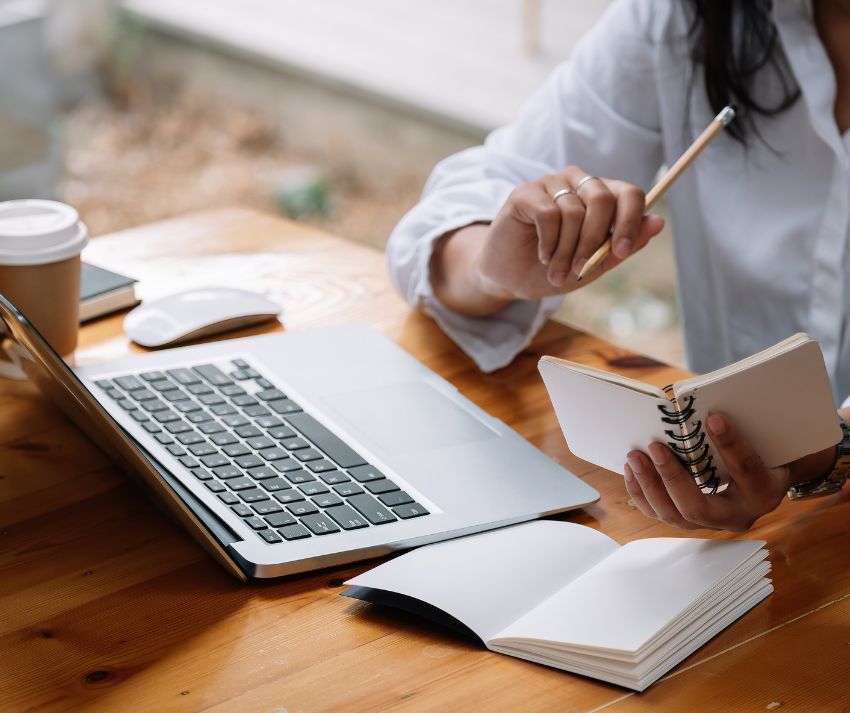 Sfide e Resilienza nel lavorare online: come affrontarle? Coltivando una mentalità vincente, scopri come!